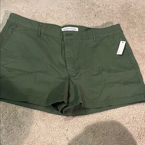 ☀️🩳WOMENS SHORTS Amazon Essentials Olive Green Chino Shorts